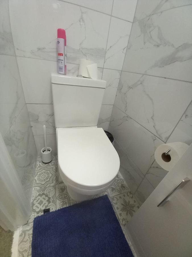 Mari London Holiday Room 일포드 외부 사진
