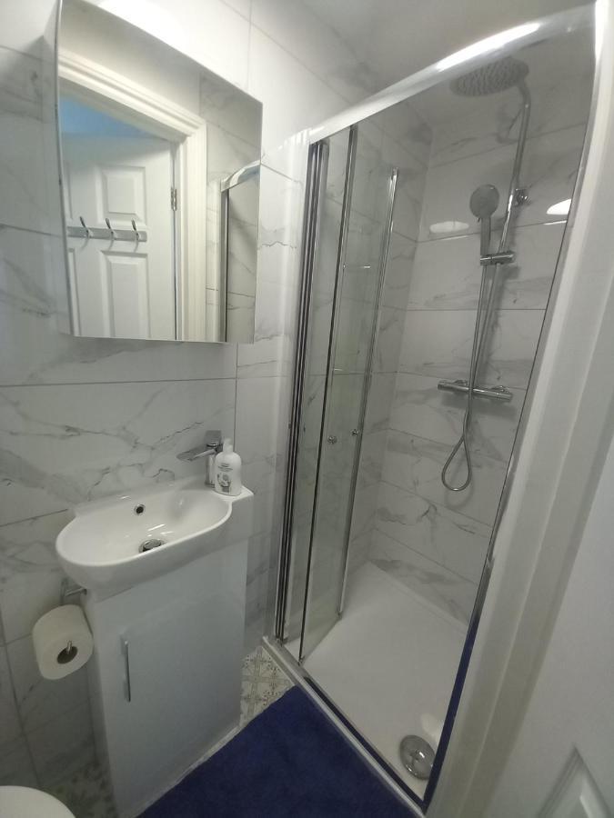 Mari London Holiday Room 일포드 외부 사진
